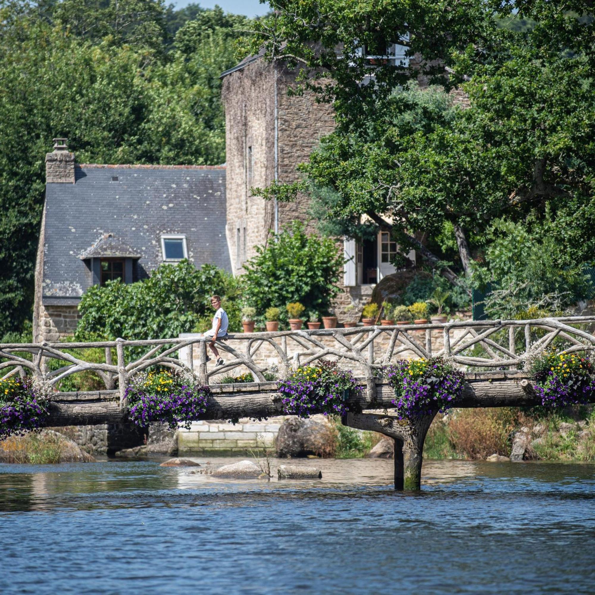 Logis Hotel Et Restaurant La Pension Du Moulin Pont-Aven Eksteriør bilde